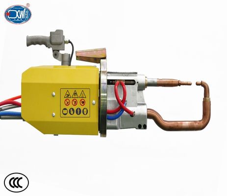 Φορητή μηχανή συγκόλλησης σημείων 46KVA 0.8MPa αυτοκίνητη κινητή