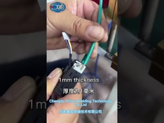 Ζύγιση των ηλεκτρονικών εξαρτημάτων της μηχανής ζύγισης σημείων σε τραπέζι